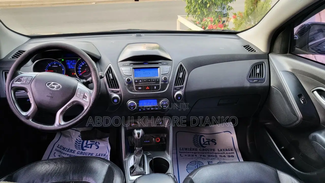 Hyundai Santa Fe GLS 4dr SUV (3.3L 6cyl 6A) 2014 Noir