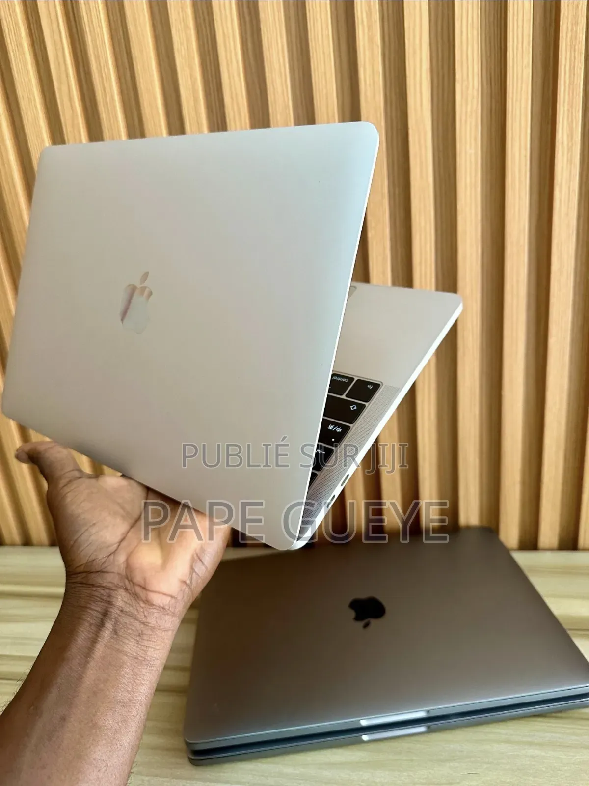Ordinateur portable Apple MacBook Pro 2017 8GB Intel Core i5 SSD 256GB