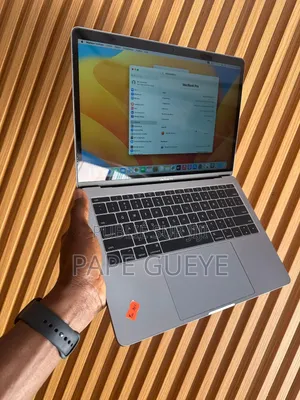 Ordinateur portable Apple MacBook 2018 8GB Intel Core i5 SSD 256GB