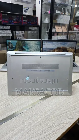 Ordinateur portable HP EliteBook 845 G8 8GB AMD Ryzen 3 SSD 256GB