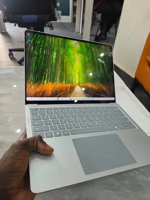 Nouveau Microsoft Surface Laptop 7 16GB Qualcomm Snapdragon X Plus SSD