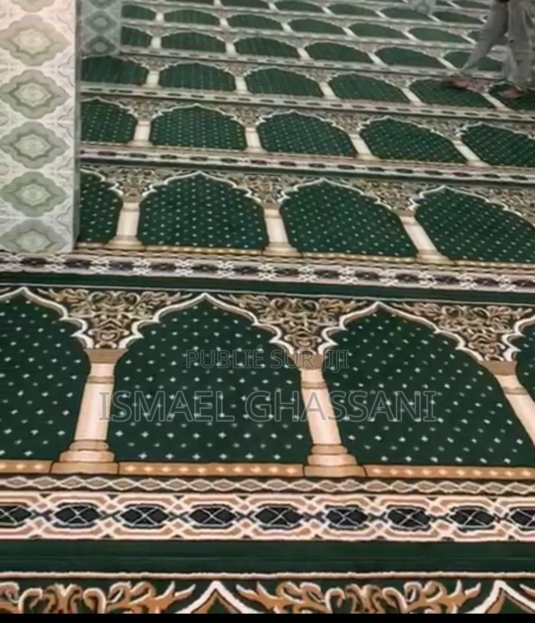 Tapis Mosquée Importée De Turky De Très Bonne Qualitée