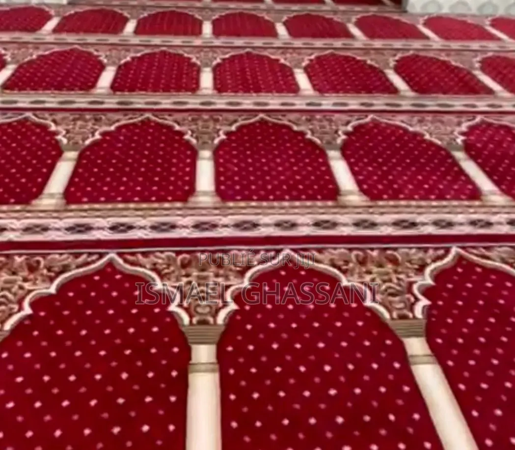 Tapis Mosquée Importée De Turky De Très Bonne Qualitée