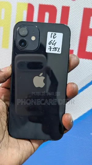 Nouveau Apple iPhone 12 64 GB Noir