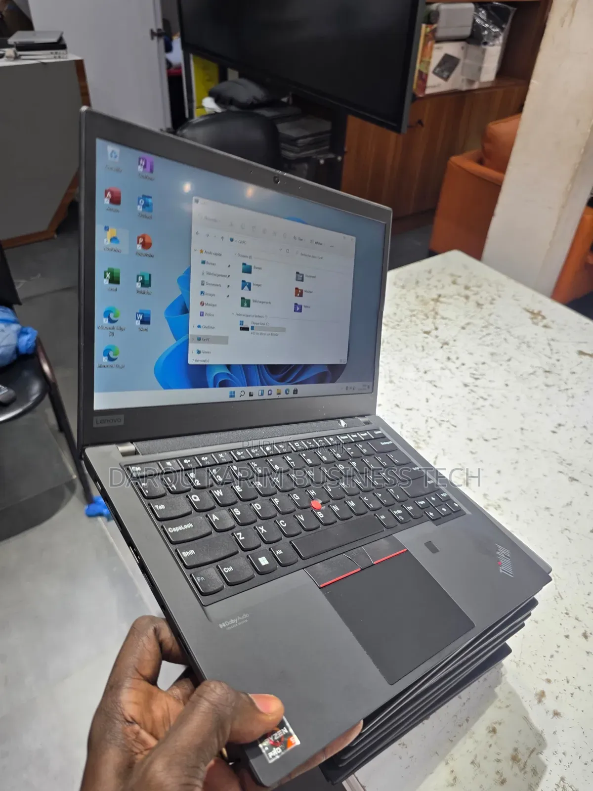 Nouveau Lenovo ThinkPad T14 16GB AMD Ryzen 5 SSD 512GB