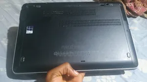 Nouveau HP EliteBook 820 G1 8GB Intel Core i5 SSD 128GB