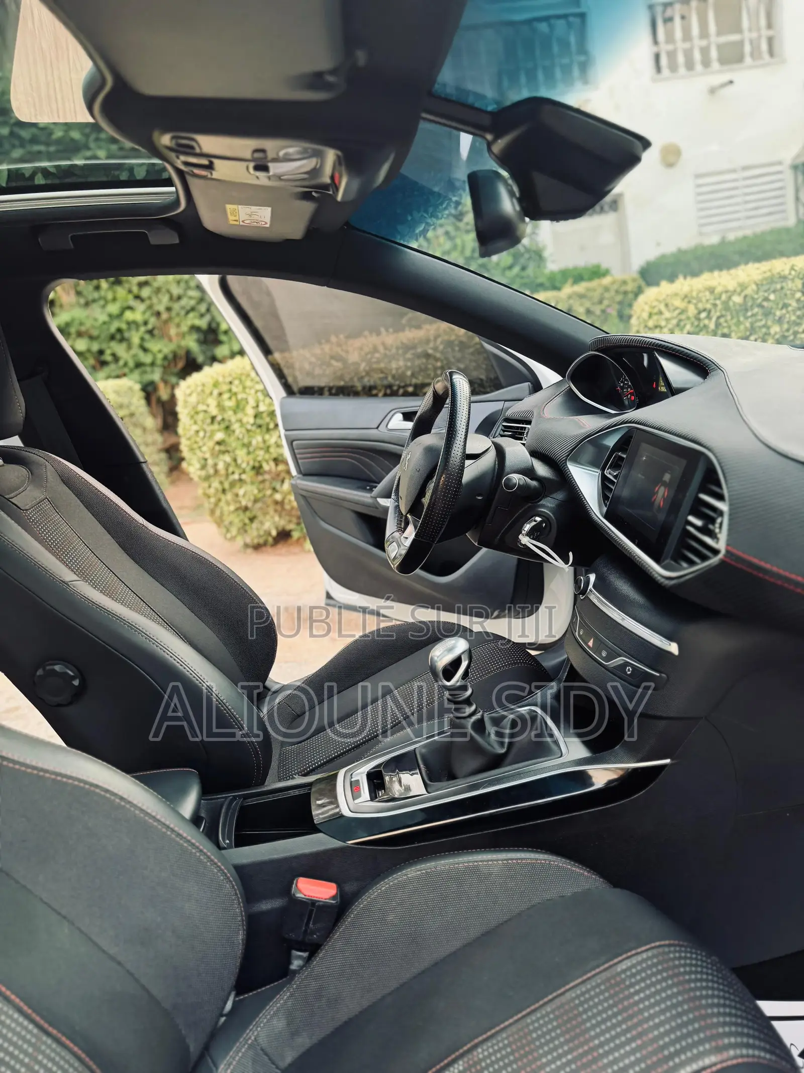 Peugeot 308 2019 Blanc
