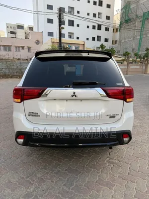 Mitsubishi Outlander 2018 Blanc