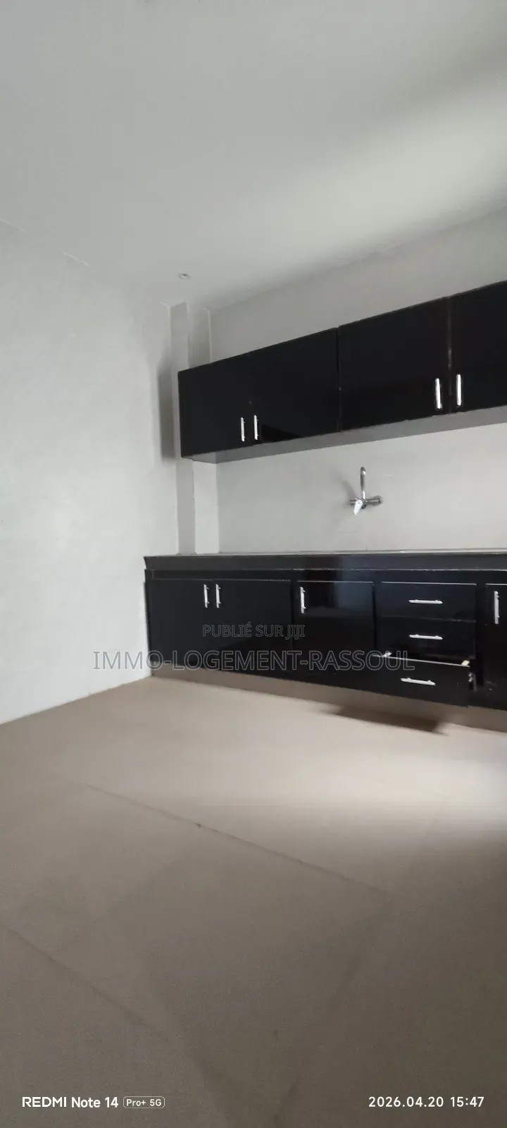 3chbre Appartement dans , Dieuppeul-Derklé à Louer