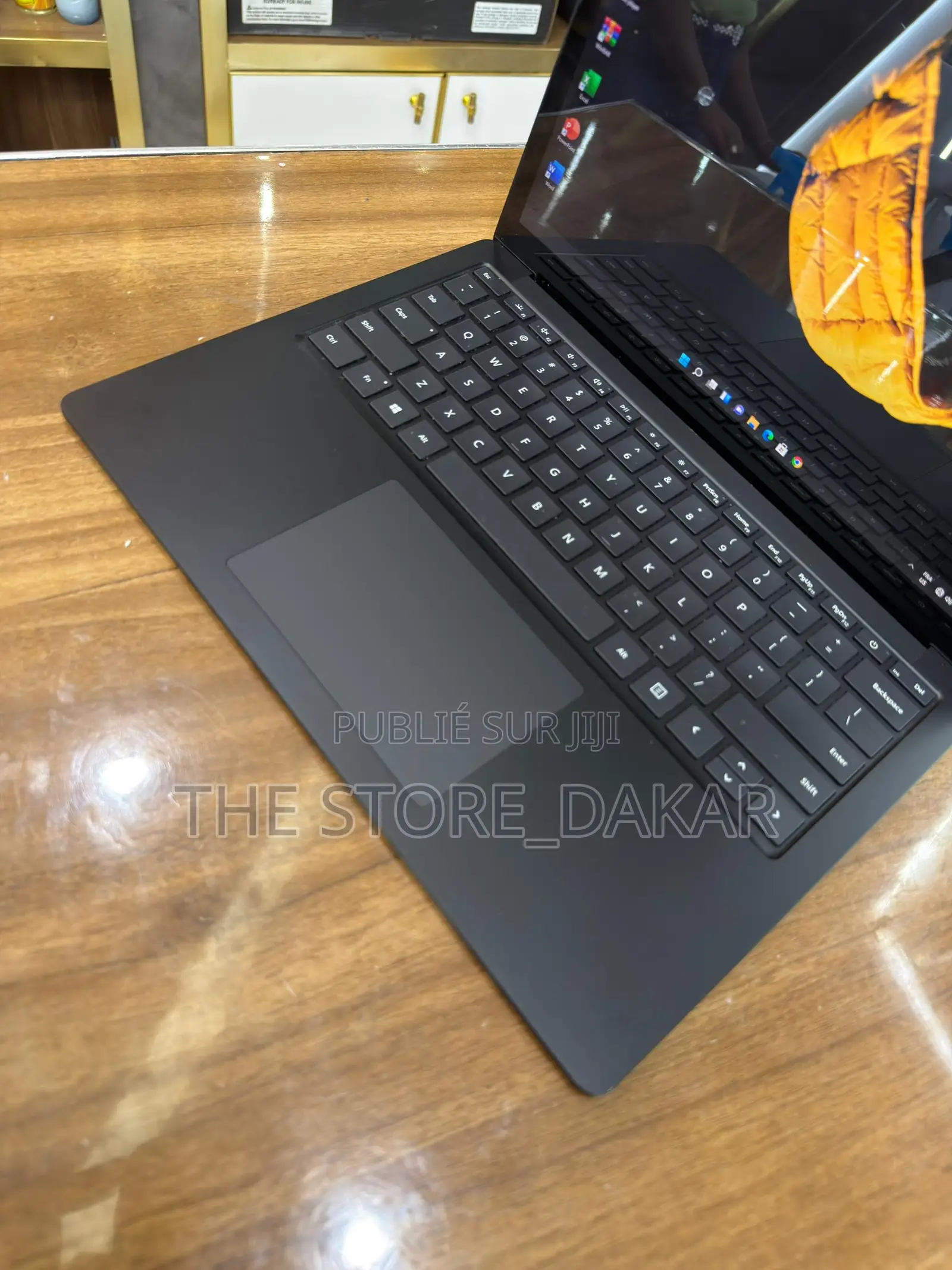 Nouveau Microsoft Surface Laptop 3 16GB Intel Core i7 SSD 256GB