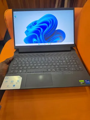 Nouveau Ordinateur portable Dell G15 5511 32GB Intel Core i7 SSD 512GB