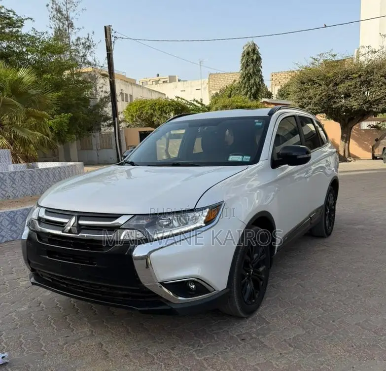Mitsubishi Outlander 2018 Blanc