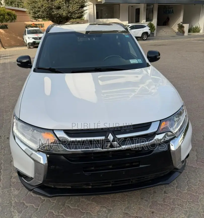 Mitsubishi Outlander 2018 Blanc