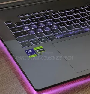 Nouveau Asus ROG Strix G17 32GB Intel Core Ultra 9 SSD 1T