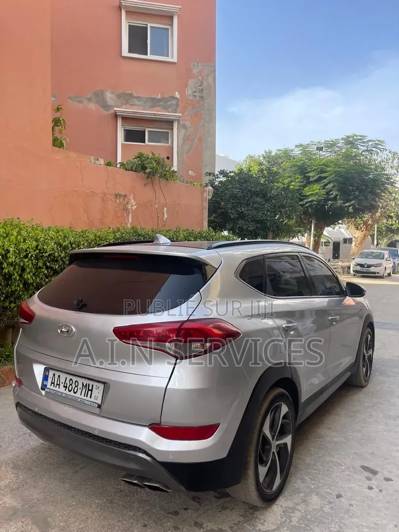 Hyundai Tucson 2016 Gris