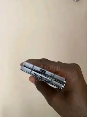 Nouveau Samsung Galaxy Z Fold4 256 GB Gris