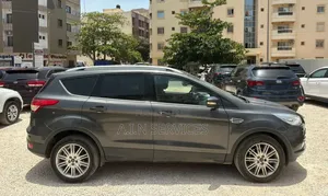 Ford Kuga 2016 Gris
