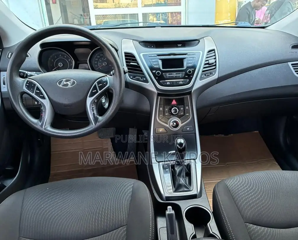 Hyundai Elantra 2016 Gris