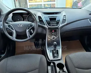 Hyundai Elantra 2016 Gris