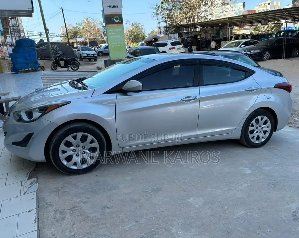 Hyundai Elantra 2016 Gris