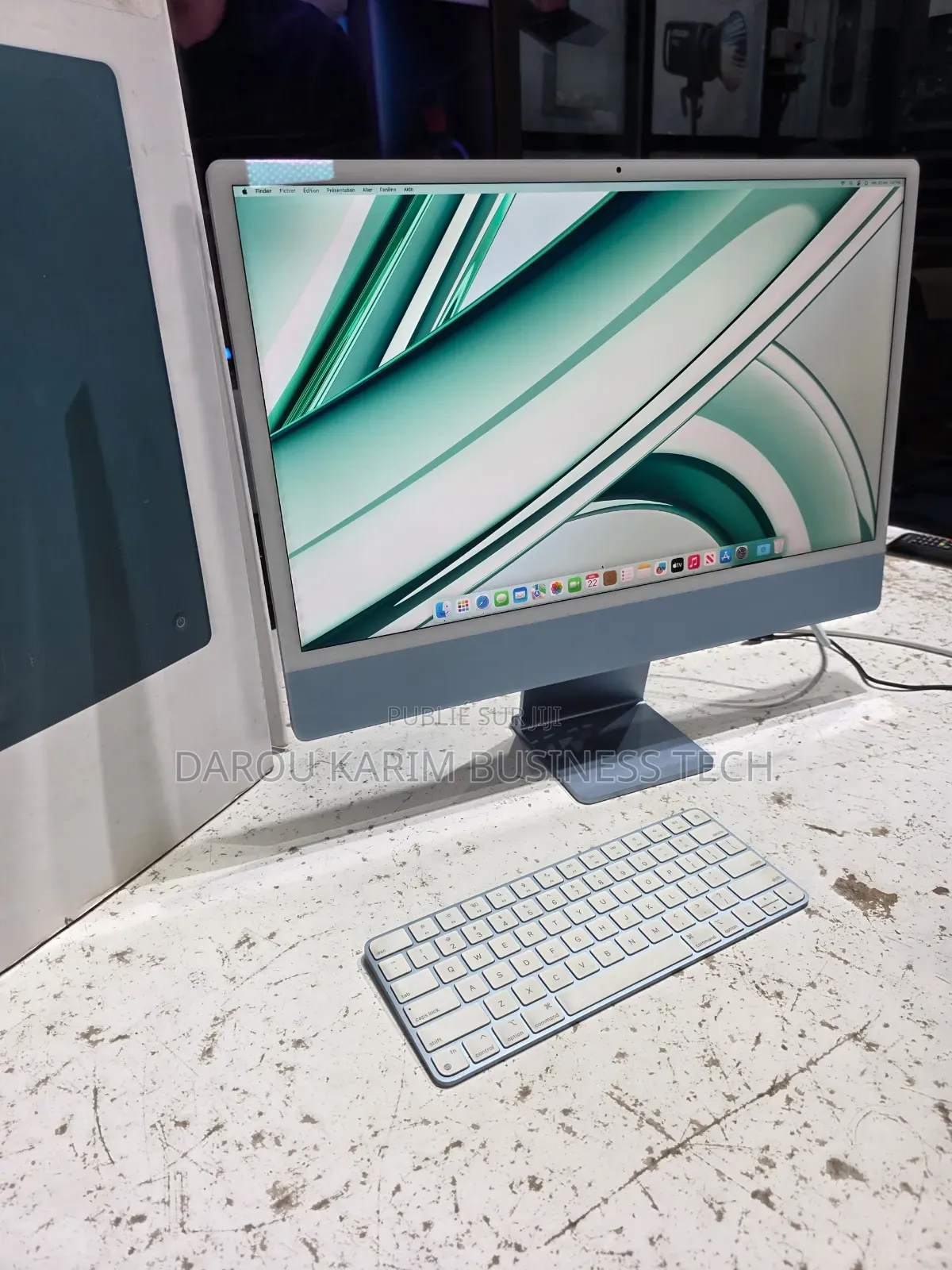 Nouveau Ordinateur de bureau Apple iMac M1 8GB Apple M1 SSD 256GB
