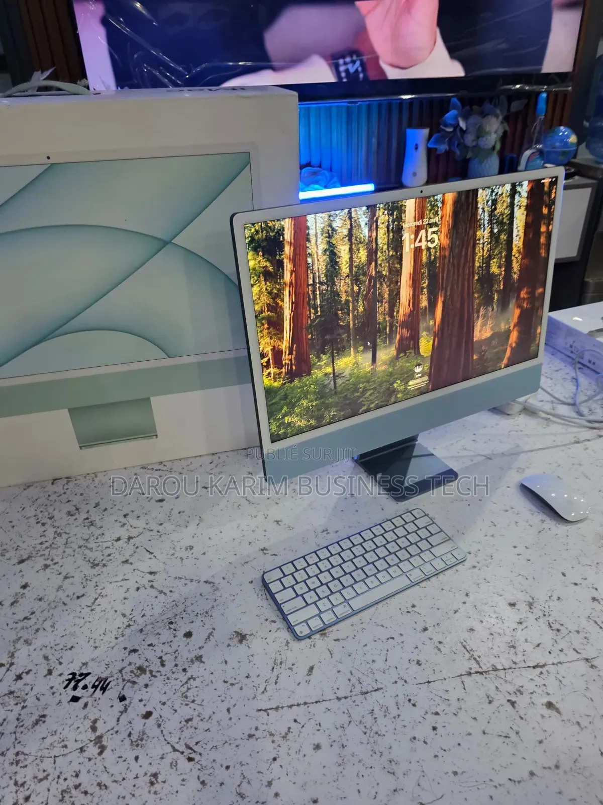 Nouveau Ordinateur de bureau Apple iMac M1 8GB Apple M1 SSD 256GB