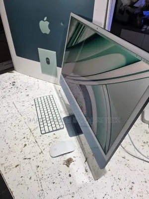 Nouveau Ordinateur de bureau Apple iMac M1 8GB Apple M1 SSD 256GB