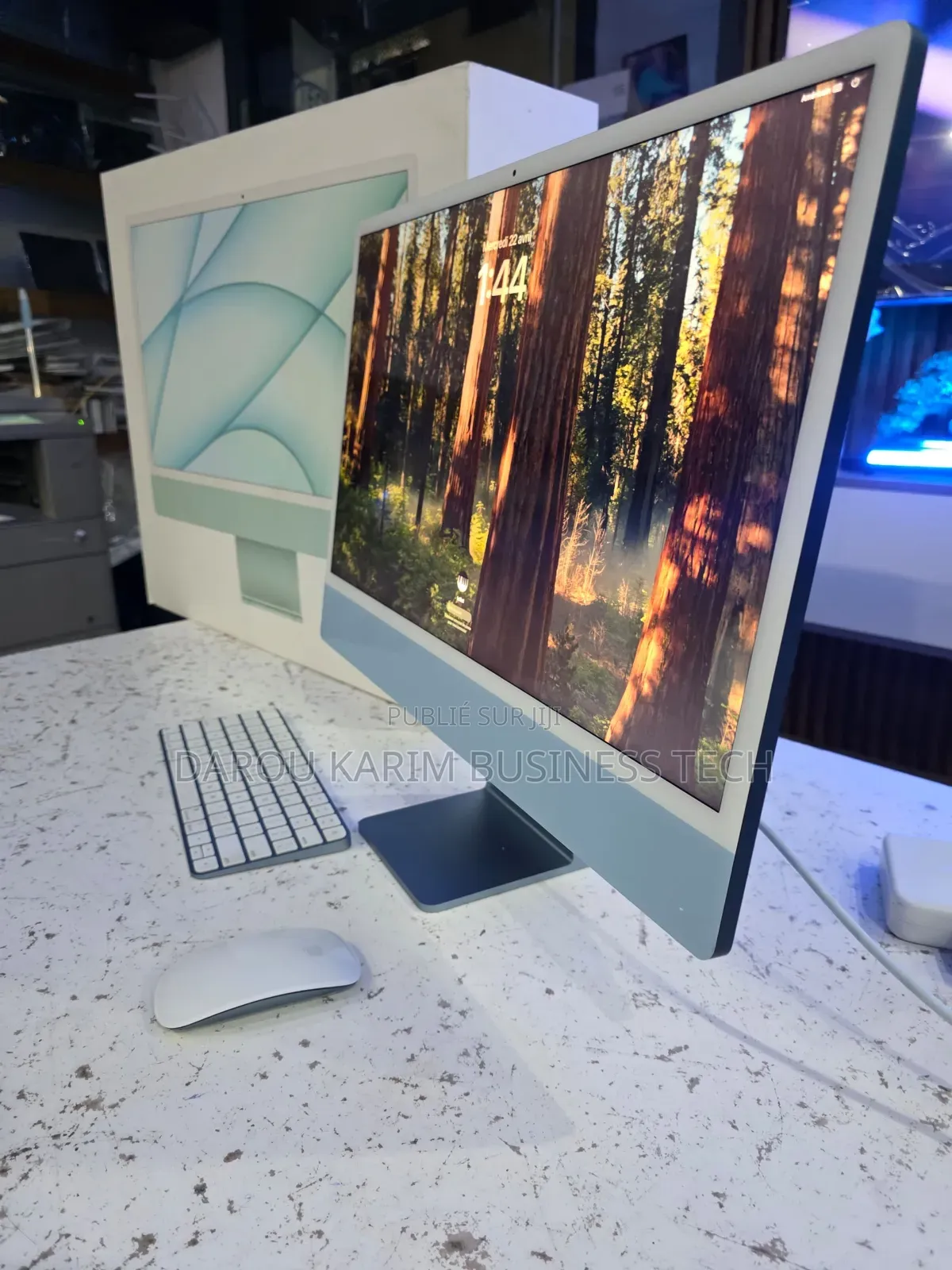 Nouveau Ordinateur de bureau Apple iMac M1 8GB Apple M1 SSD 256GB