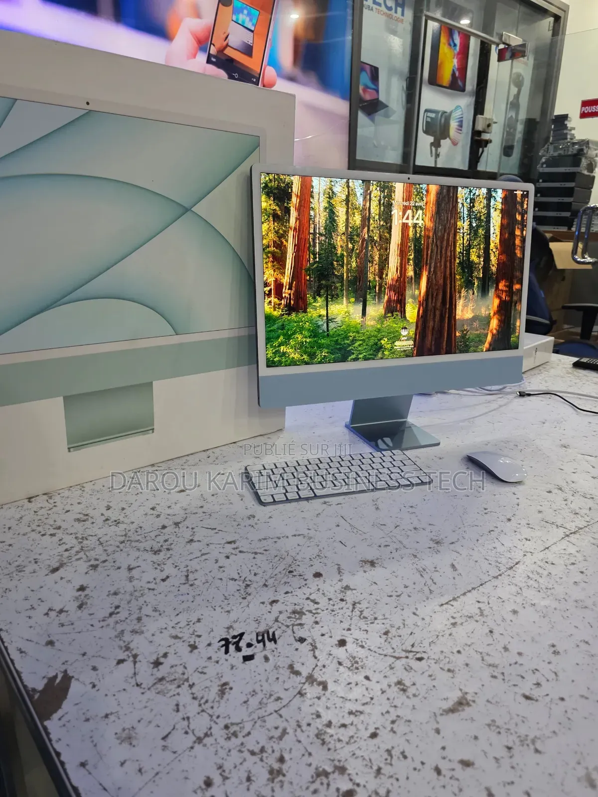 Nouveau Ordinateur de bureau Apple iMac M1 8GB Apple M1 SSD 256GB