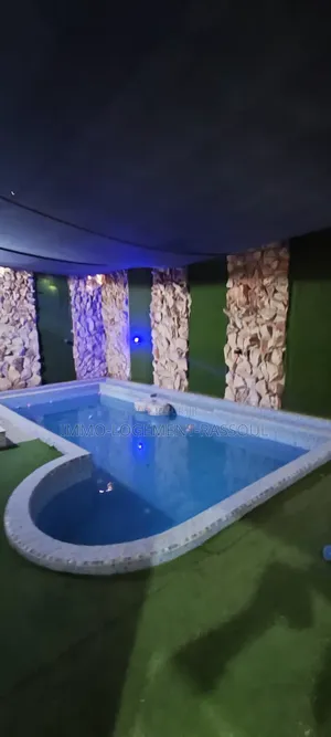 5chbre Duplex dans , Mermoz Sacré-Cœur à Louer
