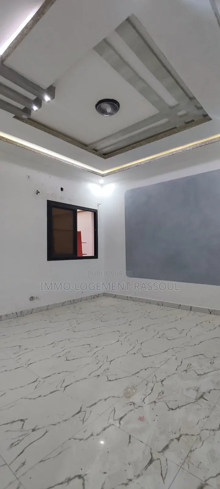 5chbre Duplex dans , Mermoz Sacré-Cœur à Louer