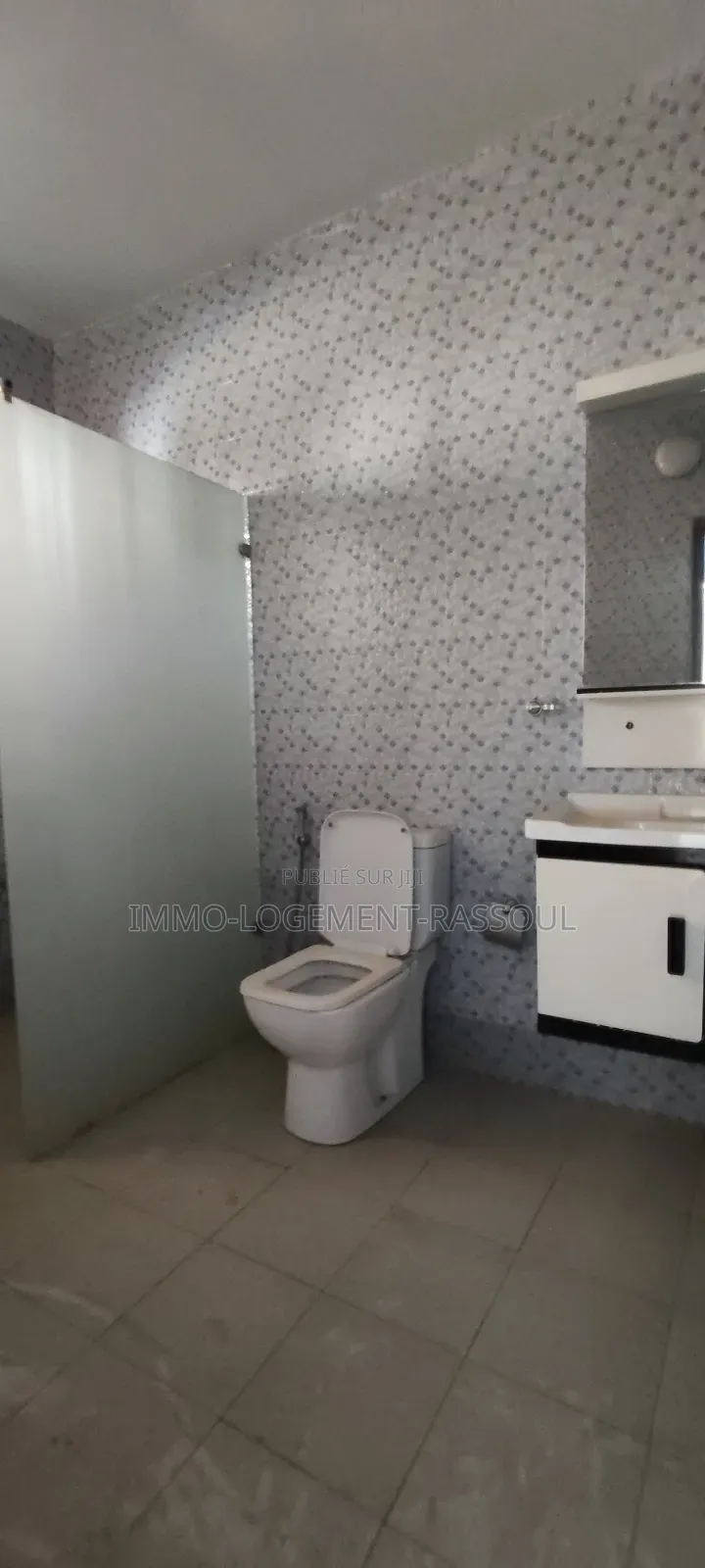 5chbre Duplex dans , Mermoz Sacré-Cœur à Louer