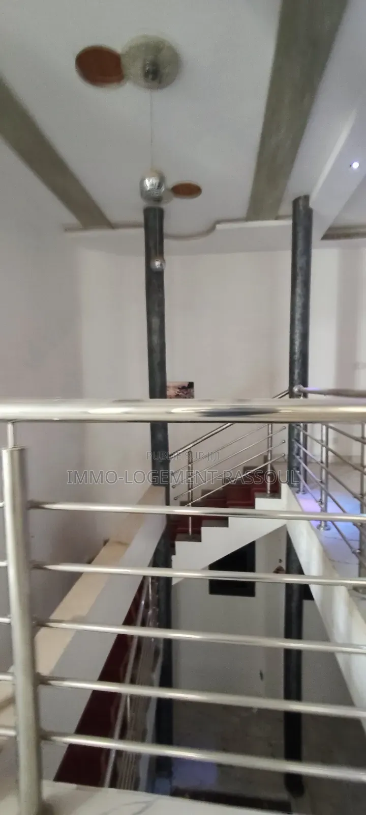 5chbre Duplex dans , Mermoz Sacré-Cœur à Louer