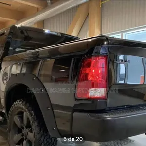 RAM 1500 Classic 2023 Noir