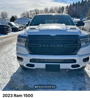 RAM 1500 2023 Blanc