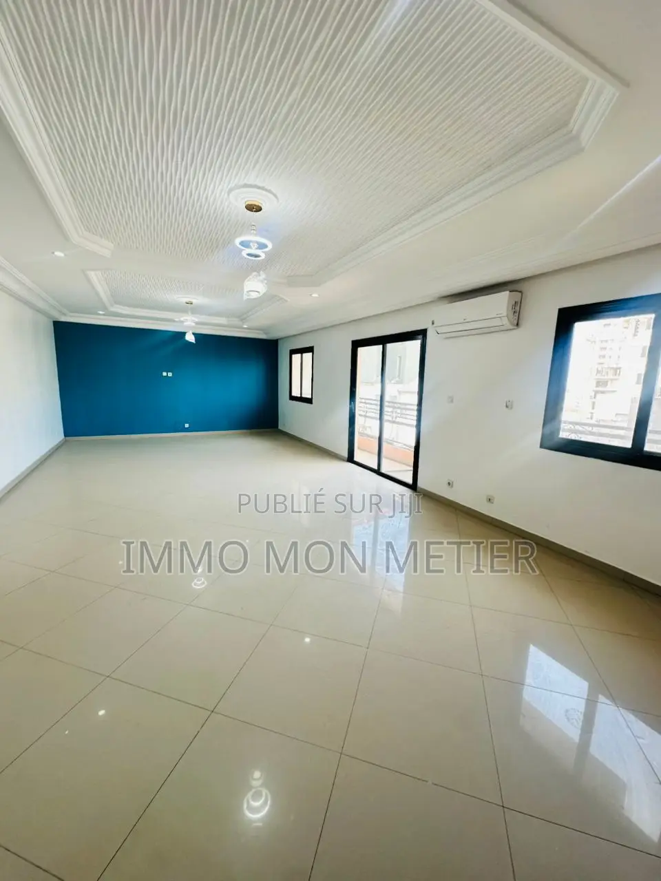 3chbre Appartement dans Appartement F4, Ouakam à Louer