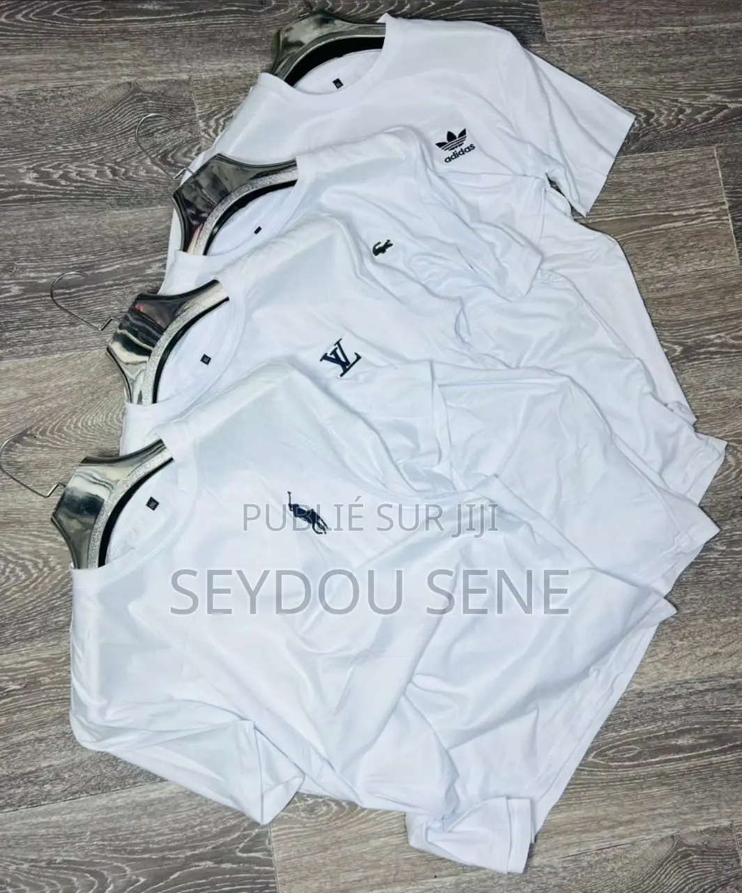 Les Produits Sont Disponibles Pour Vous Les Clients