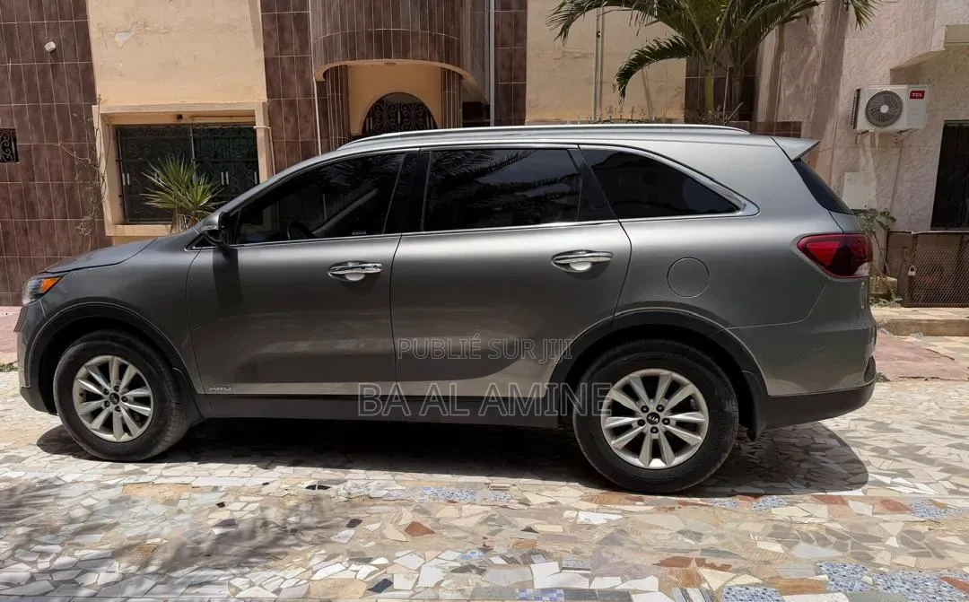 Kia Sorento 2019 Gris