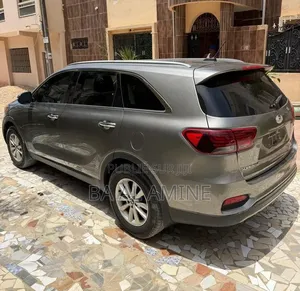 Kia Sorento 2019 Gris
