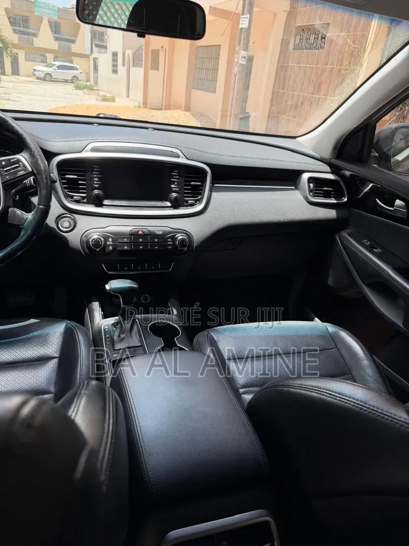 Kia Sorento 2019 Gris