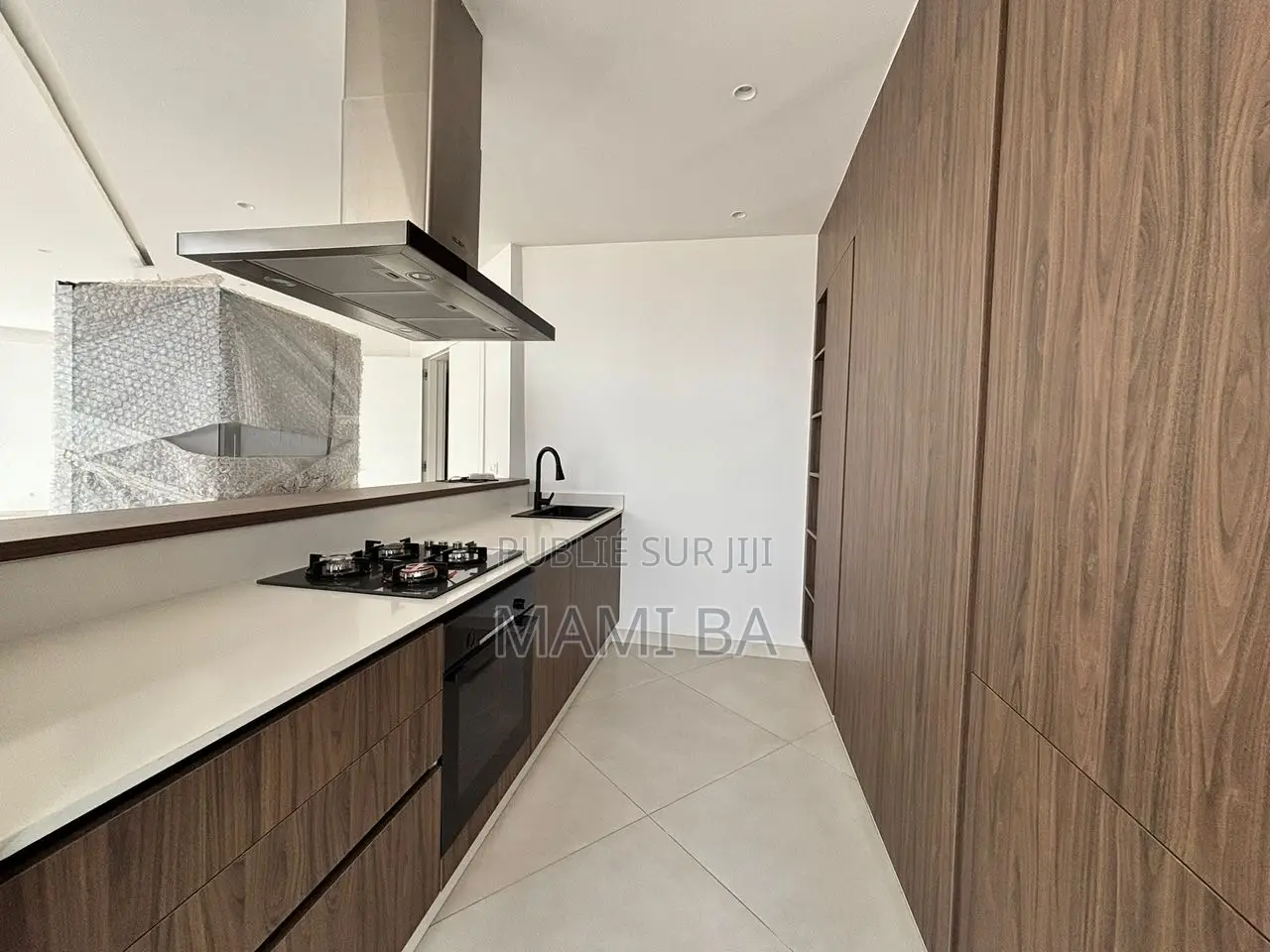 3chbre Appartement dans Almadie, Almadies à Louer