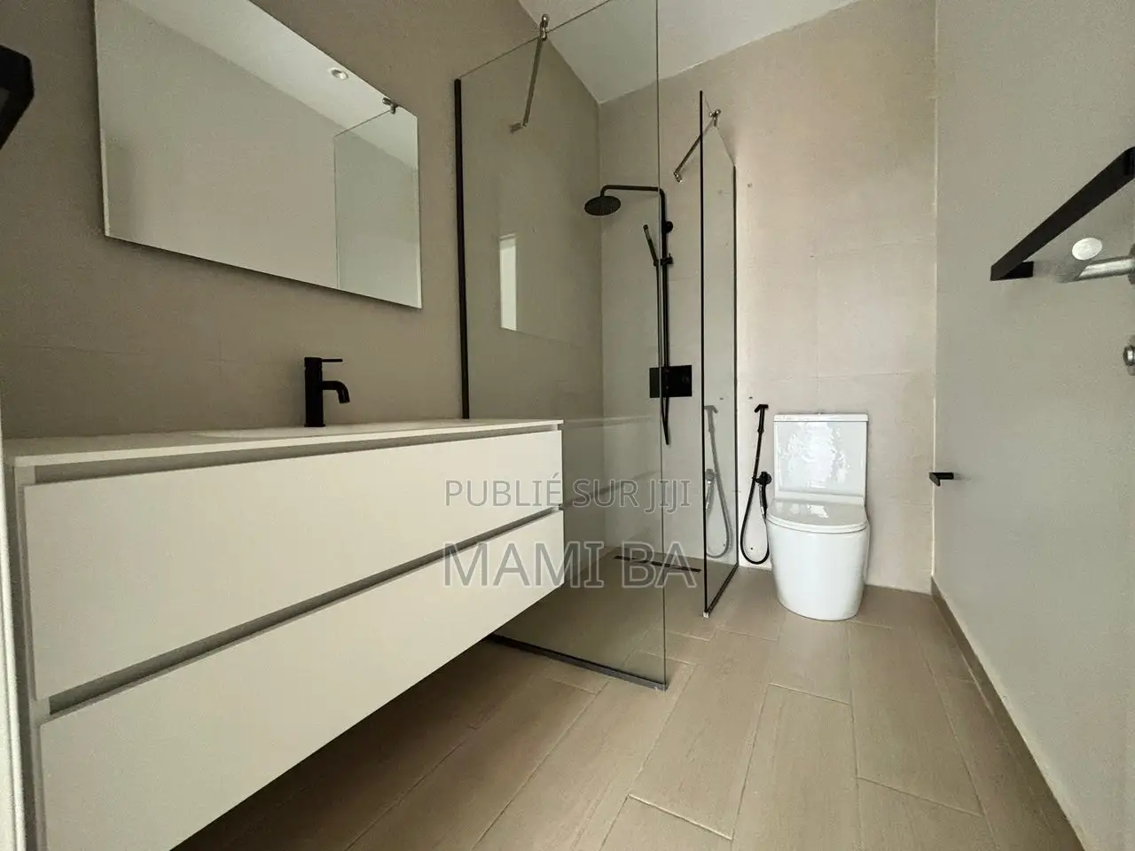 3chbre Appartement dans Almadie, Almadies à Louer