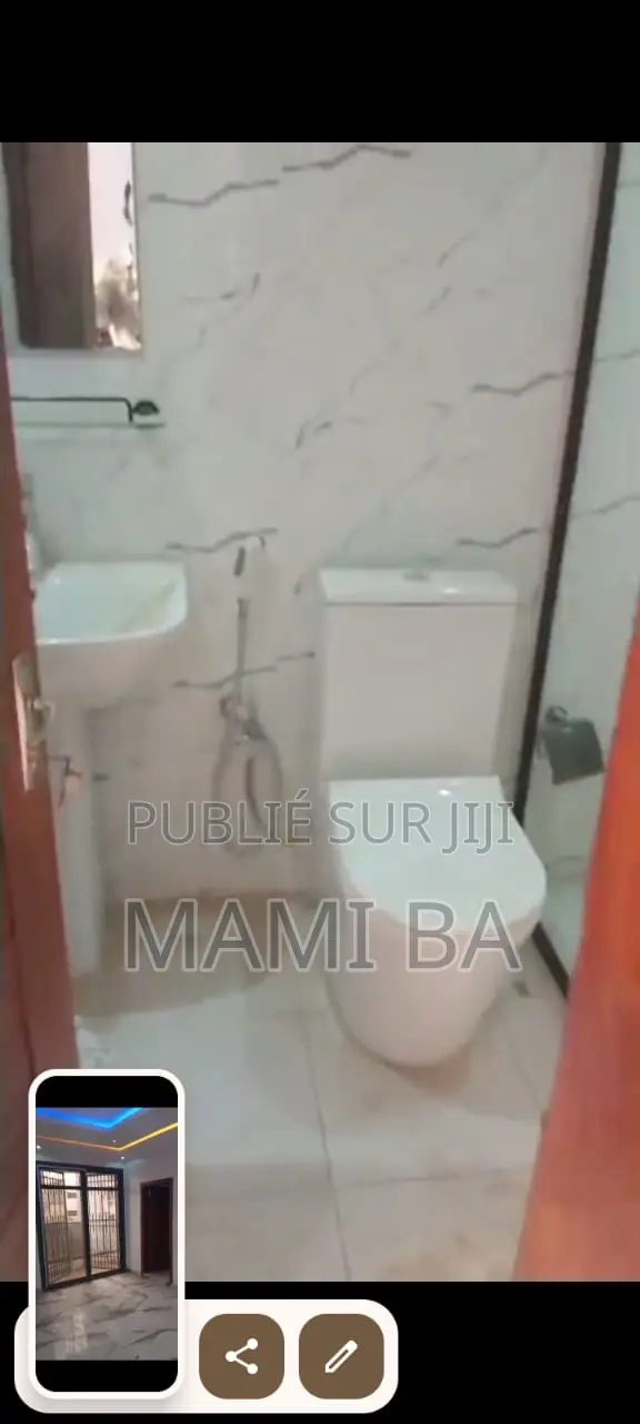 Studio dans Almadie, Almadies à Louer