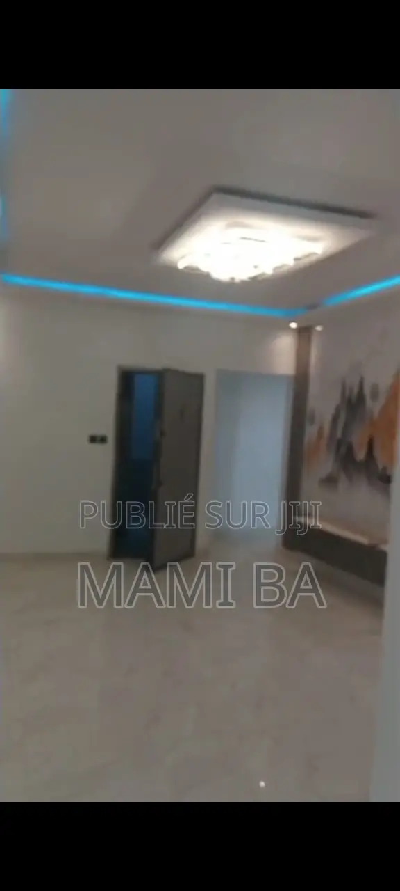 2chbre Appartement dans Almadie, Almadies à Louer