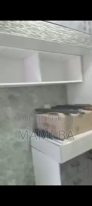 2chbre Appartement dans Almadie, Almadies à Louer