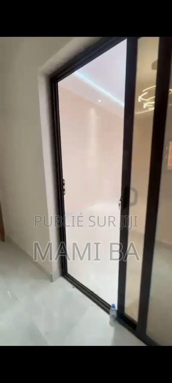 3chbre Appartement dans Almadie, Almadies à Louer
