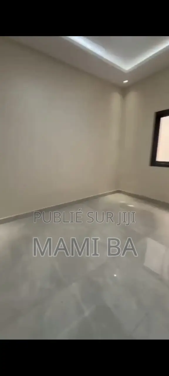 3chbre Appartement dans Almadie, Almadies à Louer