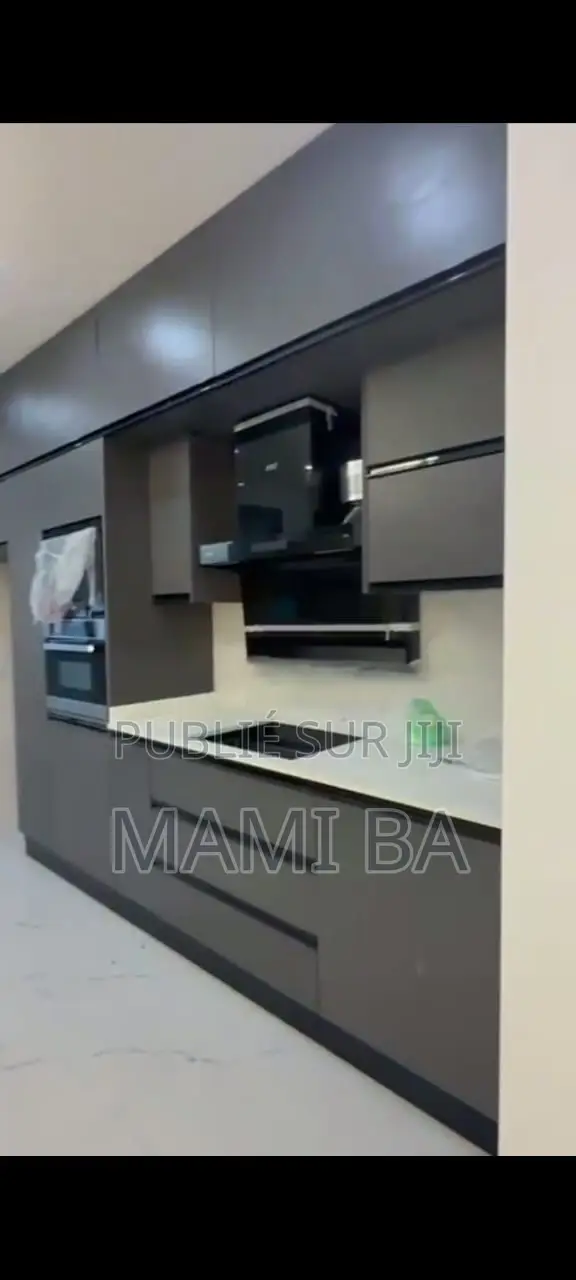 3chbre Appartement dans Almadie, Almadies à Louer