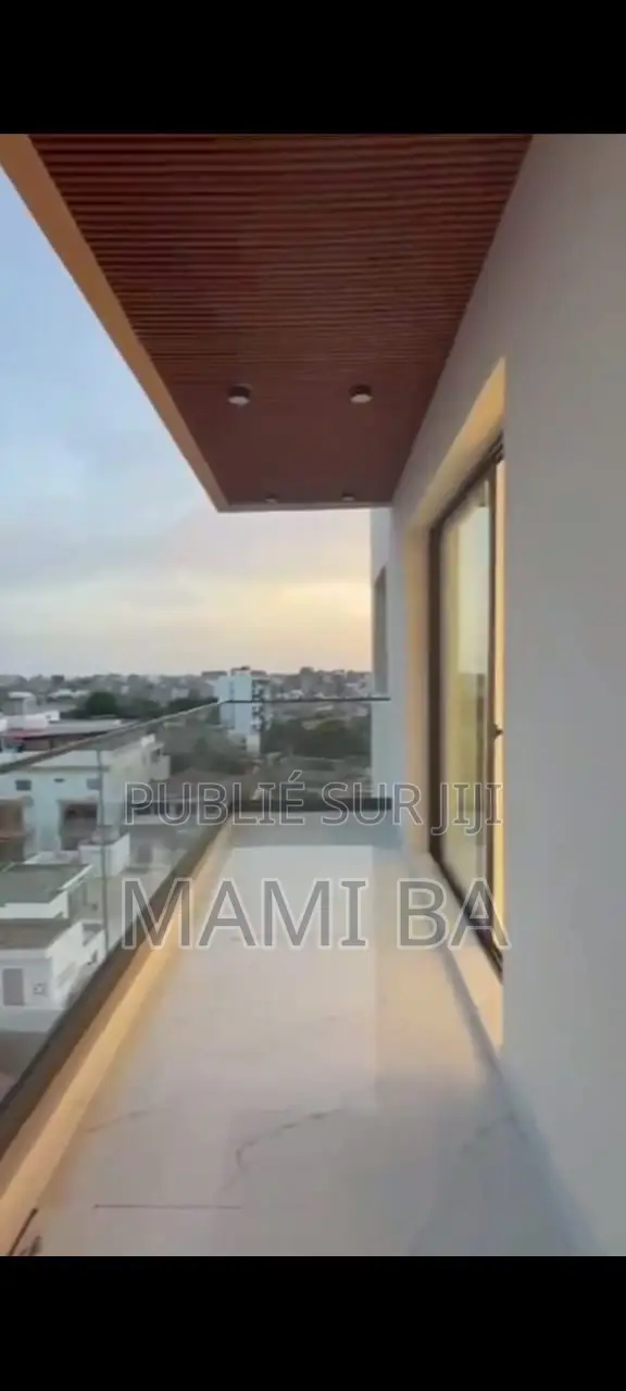 3chbre Appartement dans Almadie, Almadies à Louer