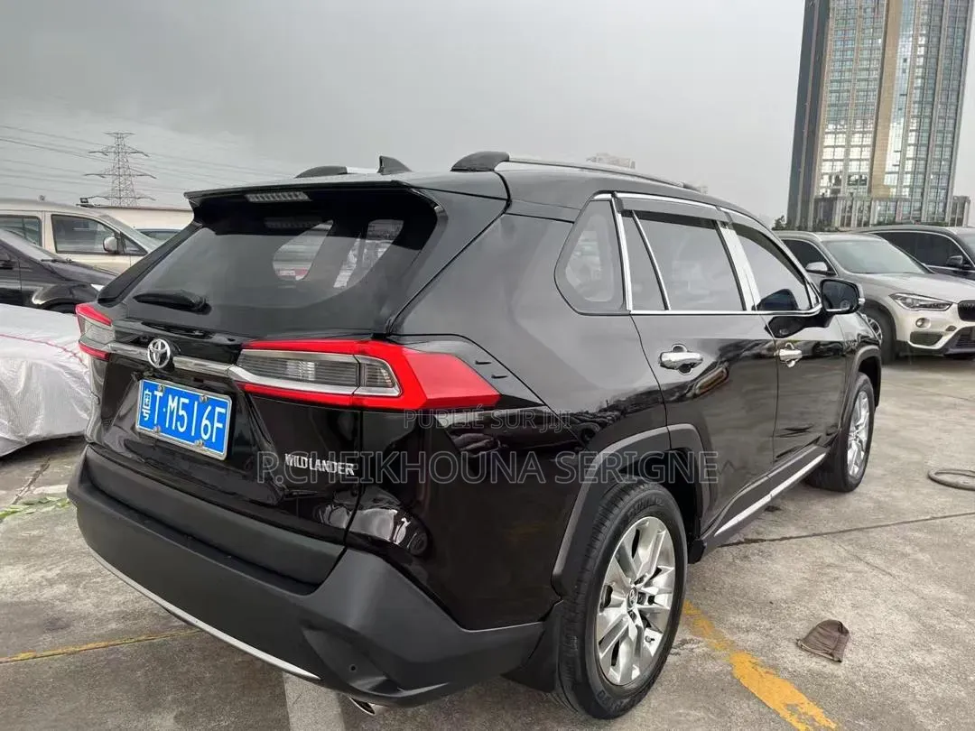 Toyota RAV4 2021 Noir